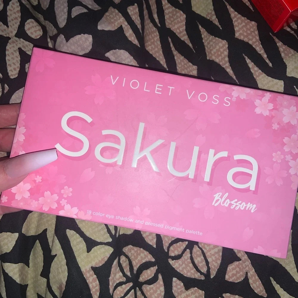 Violet Voss Sakura eyeshadow palette new in box casual pink fall makeup